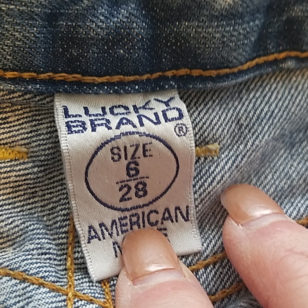 Jeans - Picture 2 of 3